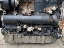 Load image into Gallery viewer, Motor VW DCY 2.0 TDI 100TKm Diesel Engine Unkomplett