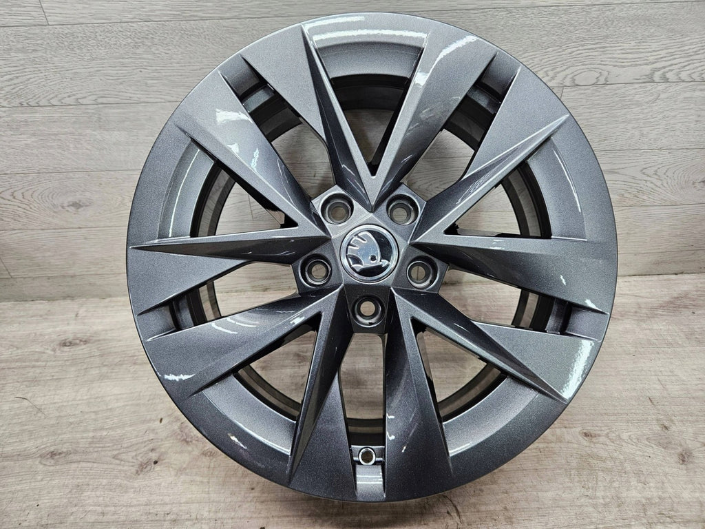 4x Alufelge 17 Zoll 7.0" 5x112 46ET Glanz Silber 5E3601025E Mg Octavia I FEL8888002154uo