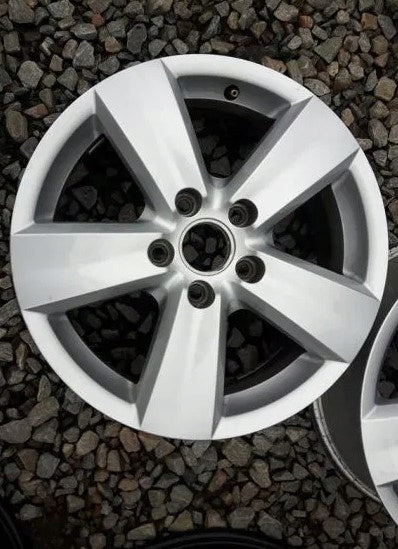 1x Alufelge 16 Zoll 6.0" 5x112 50ET Silber 2K3601025 Vw Rim Wheel