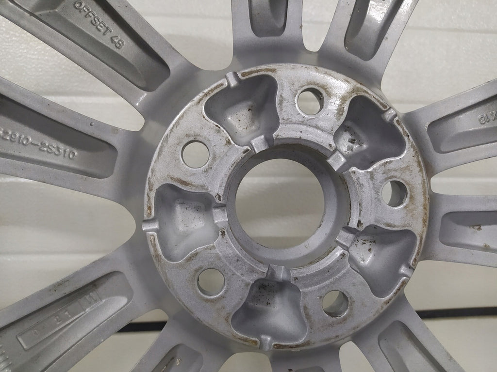 1x Alufelge 18 Zoll 6.5" 5x114.3 48ET Glanz Silber 52910-2S310 Hyundai Tucson