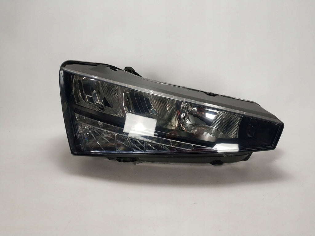 Frontscheinwerfer Skoda Scala 657941016 LED Rechts Scheinwerfer Headlight SCH3604616197vr