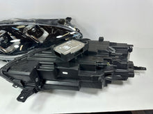Laden Sie das Bild in den Galerie-Viewer, Frontscheinwerfer Ford Kuga LV4B-13E017-AN LV4B-13E016-AN Ein Satz Headlight SCH2811775437ec