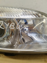 Laden Sie das Bild in den Galerie-Viewer, Frontscheinwerfer Skoda Fabia II Rechts Scheinwerfer Headlight