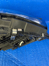 Laden Sie das Bild in den Galerie-Viewer, Frontscheinwerfer Mercedes-Benz Gle A1679065806 LED Rechts Headlight