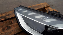 Laden Sie das Bild in den Galerie-Viewer, Frontscheinwerfer Audi A4 B9 8W0941033E Links Scheinwerfer Headlight