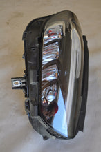 Load image into Gallery viewer, Frontscheinwerfer Mercedes-Benz W247 A2479061004 LED Rechts Headlight SCH9794537290ss