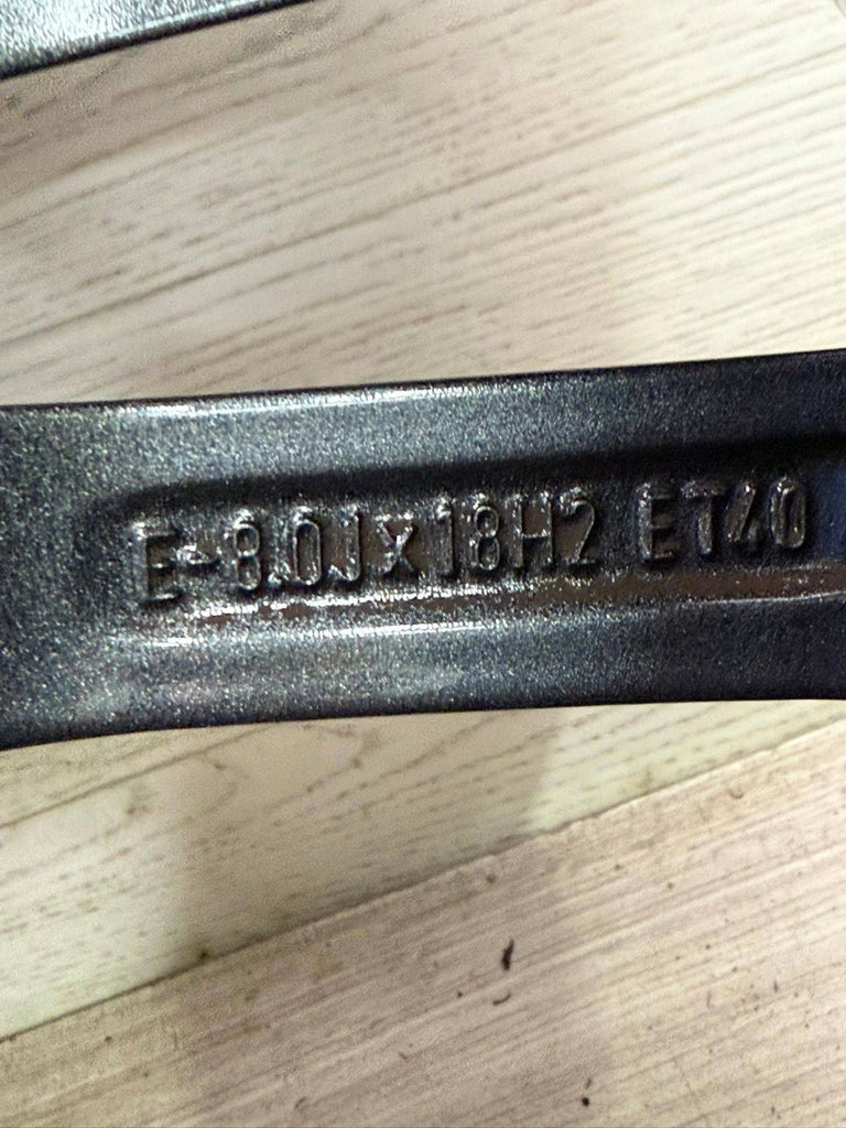 1x Alufelge 18 Zoll 8W0601025DL Audi A4 B9 Rim Wheel FEL8864888000ny