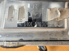 Laden Sie das Bild in den Galerie-Viewer, Frontscheinwerfer Mazda Cx3 Cx-3 D10E-51030 Rechts Scheinwerfer Headlight