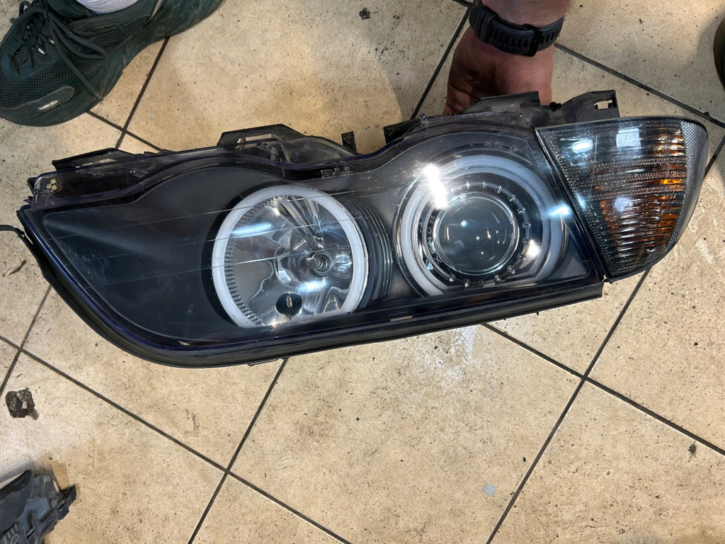 Frontscheinwerfer BMW E46 6910968 6910967 Xenon Ein Stück (Rechts oder Links) SCH8107237711hs