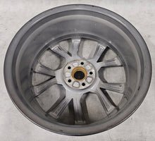 Load image into Gallery viewer, 1x Alufelge 19 Zoll 7.5&quot; 5x112 51ET Glanz Schwarz 5E0601025BD Skoda Octavia
