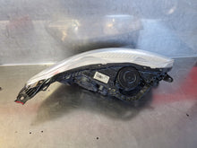 Laden Sie das Bild in den Galerie-Viewer, Frontscheinwerfer Citroën C5 III 9674398380 Links Scheinwerfer Headlight