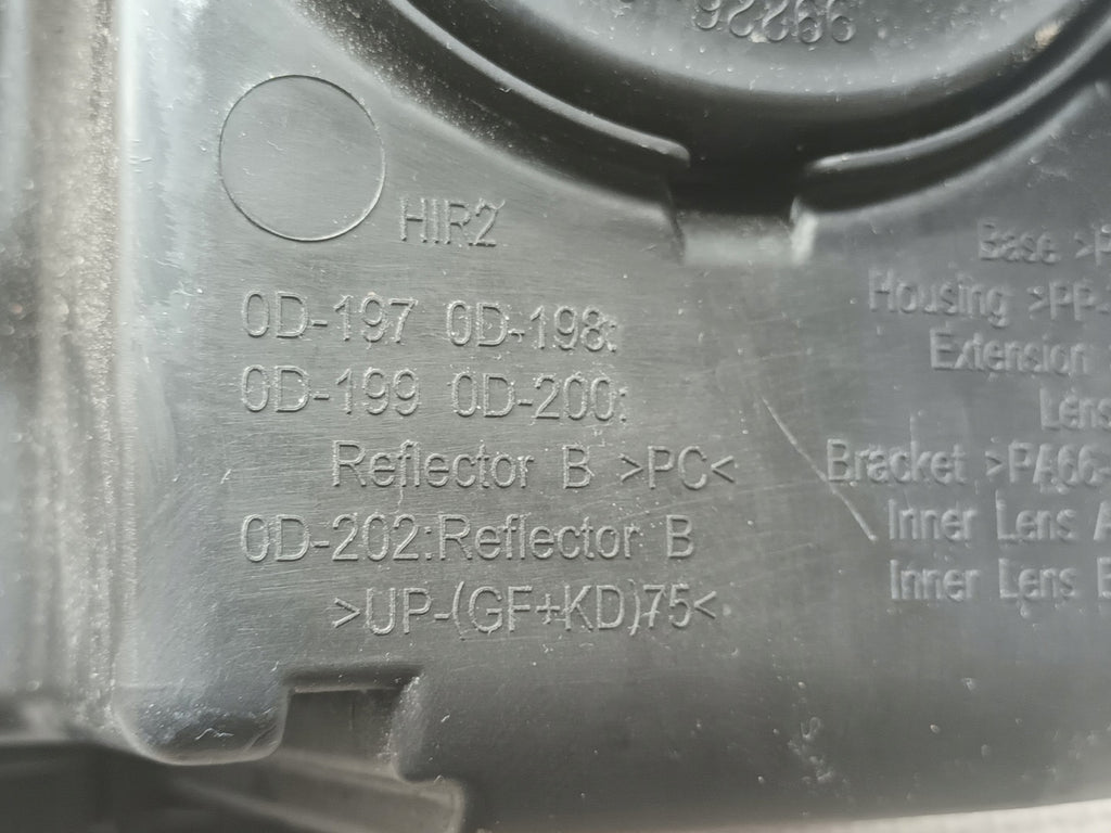 Frontscheinwerfer Toyota Yaris Rechts Scheinwerfer Headlight