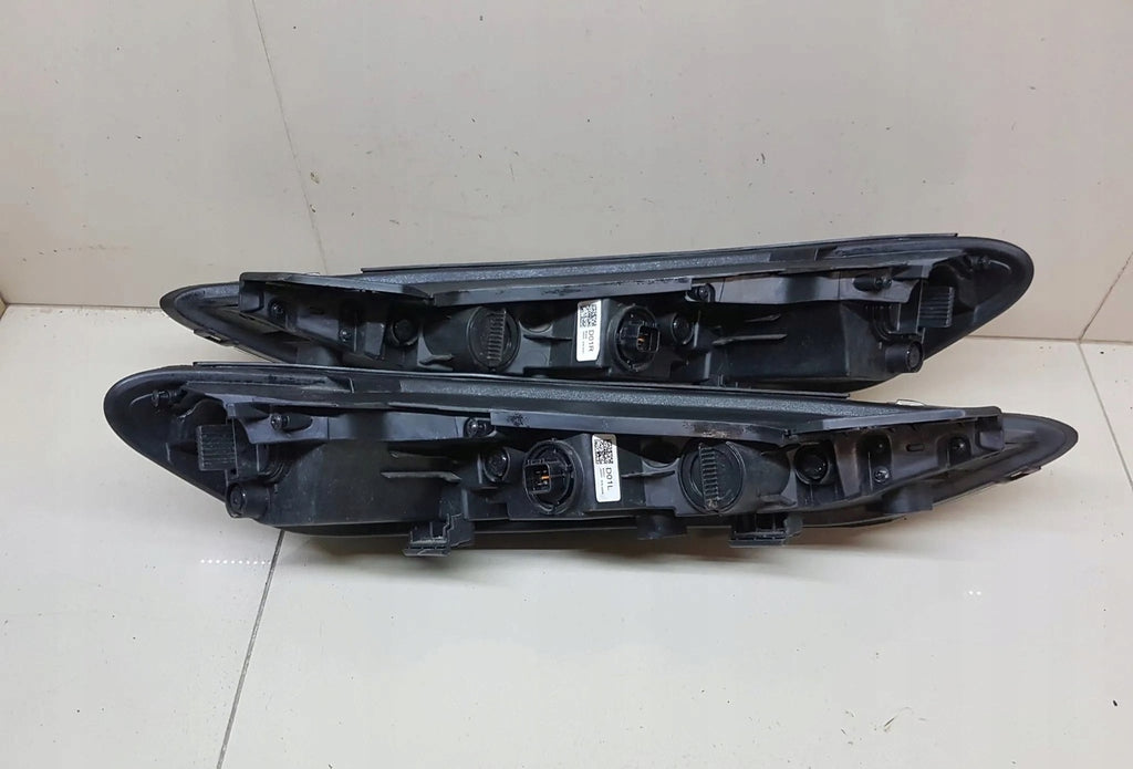 Frontscheinwerfer Hyundai Kona 92208J9000 LED Ein Stück (Rechts oder Links) SCH9040895658xb