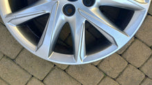 Load image into Gallery viewer, 1x Alufelge 17 Zoll 7.0" 5x114.3 45ET KB8MV3810 Mazda Rim Wheel FEL6495611113hf