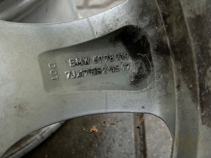 1x Alufelge 17 Zoll 6778219 BMW 1 E88 E81 E82 E87 Rim Wheel FEL6545351586gq