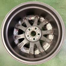Load image into Gallery viewer, 1x Alufelge 18 Zoll 7.5" 5x114.3 45ET Glanz Grau Toyota Rav Rim Wheel FEL7244497398kb