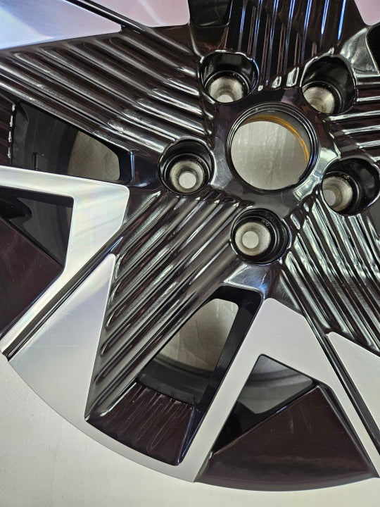 1x Alufelge 16 Zoll 6.0" 5x114.3 38ET 403006971R Nissan Qashqai I Leaf Ze0 Ze1 FEL6719904065yy