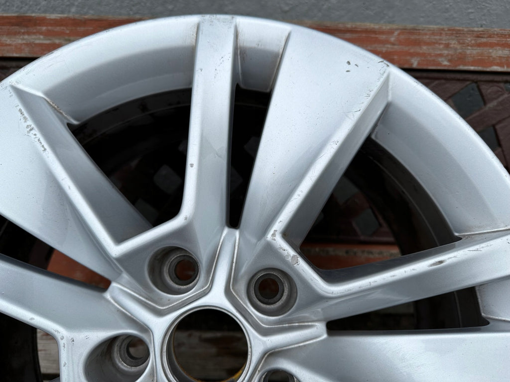 1x Alufelge 17 Zoll 7.0" 5x112 45ET Glanz Silber 57A601025C Skoda Karoq FEL4015836573dv