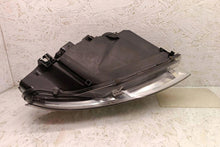 Laden Sie das Bild in den Galerie-Viewer, Frontscheinwerfer Audi A4 8E0941003AJ Ein Stück (Rechts oder Links) Headlight