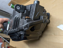 Laden Sie das Bild in den Galerie-Viewer, Frontscheinwerfer P0227069 Rechts Scheinwerfer Headlight