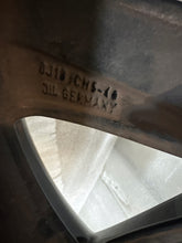 Load image into Gallery viewer, 1x Alufelge 18 Zoll 8.0" 5x108 48ET Glanz Schwarz 9677989877 Peugeot 308 Ii FEL5651827434pv