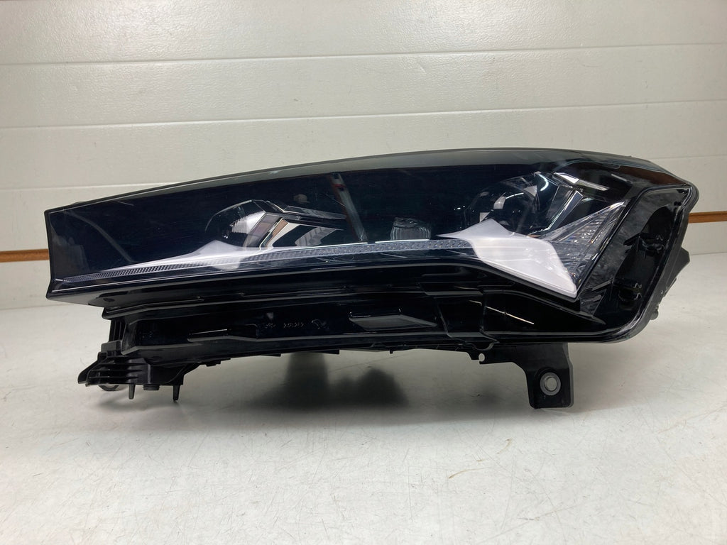 Frontscheinwerfer Skoda Enyaq 5LB941015A LED Links Scheinwerfer Headlight