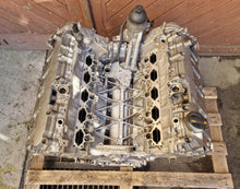 Laden Sie das Bild in den Galerie-Viewer, Motor Audi A6 C6 BXA 5.2 FSI 435PS 320kW Benzin Engine Unkomplett