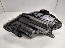 Laden Sie das Bild in den Galerie-Viewer, Frontscheinwerfer Mercedes-Benz W246 A2468207161 Links Scheinwerfer Headlight SCH6202556324lx