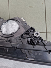 Laden Sie das Bild in den Galerie-Viewer, Frontscheinwerfer BMW 5 G31 G30 8499121 8499122 LED Rechts oder Links SCH1030272815gm