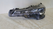 Laden Sie das Bild in den Galerie-Viewer, Frontscheinwerfer Toyota Corolla 8115002S60 LED Links Scheinwerfer Headlight