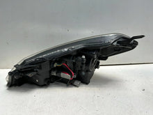 Load image into Gallery viewer, Frontscheinwerfer Toyota Yaris Rechts Scheinwerfer Headlight SCH1780364440td