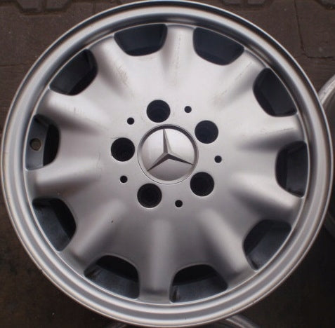 4x Alufelge 15 Zoll 7.0" 5x112 37ET Glanz Silber 2104010102 Mercedes-Benz