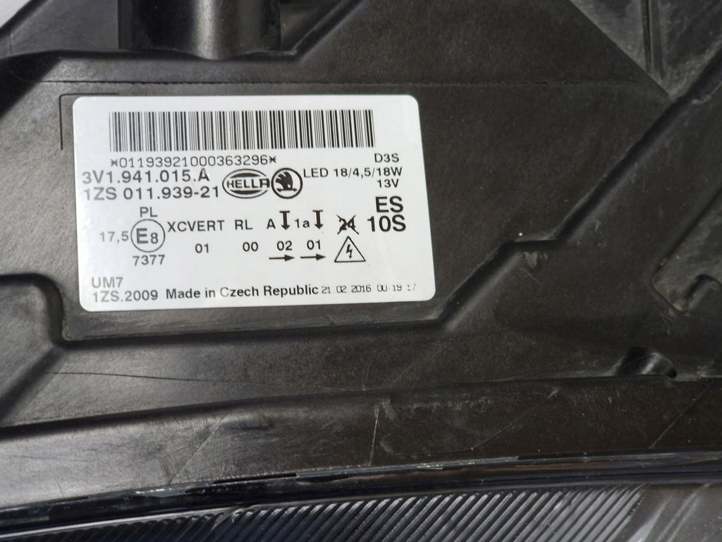 Frontscheinwerfer Skoda Superb III 3V1941015A Xenon Links Scheinwerfer Headlight