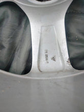 Laden Sie das Bild in den Galerie-Viewer, 1x Alufelge 18 Zoll 8.0" 5x130 57ET Glanz Silber 98736213601 Porsche Boxster FEL1074544724yl