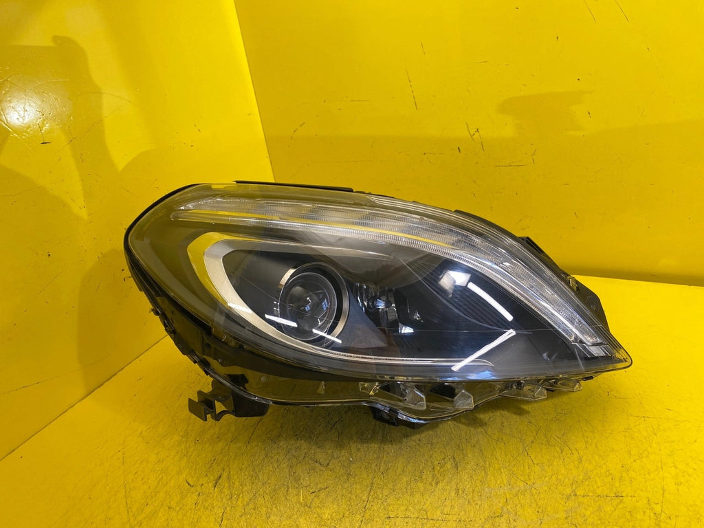 Frontscheinwerfer Mercedes-Benz W246 A2468200839 Xenon Rechts Headlight