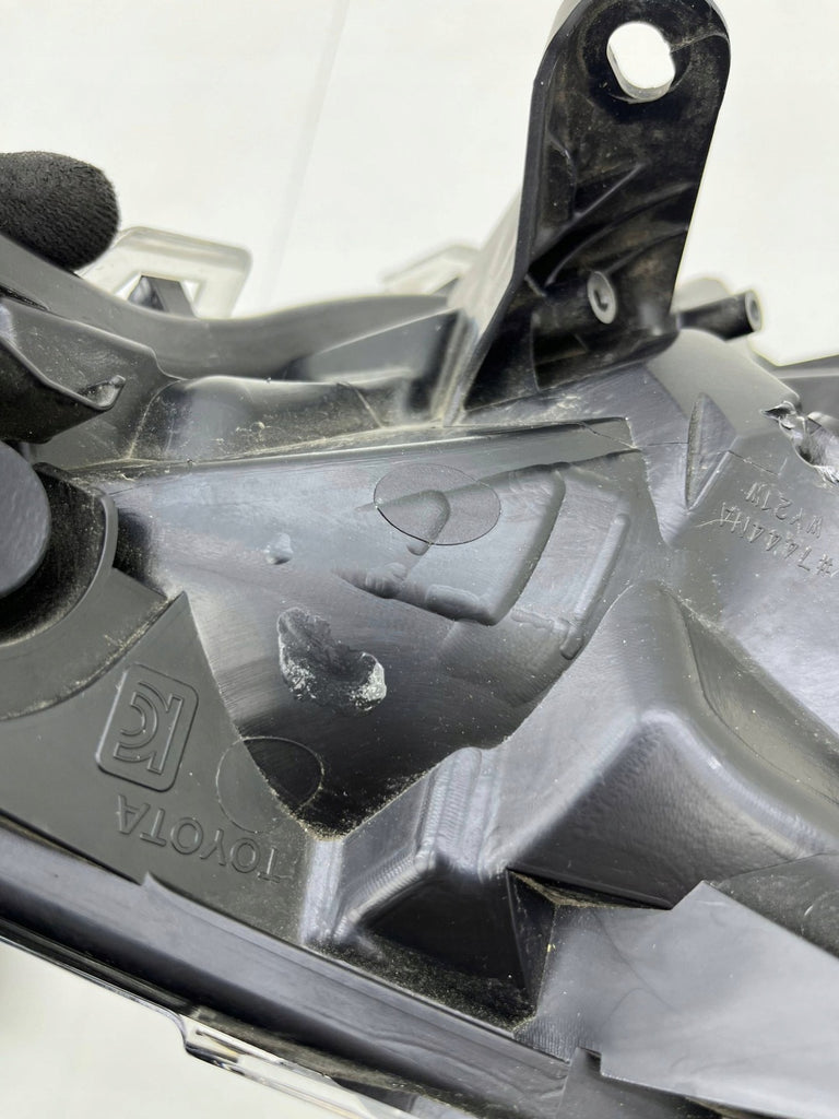 Frontscheinwerfer Toyota Rav V 4 RCD26587 Links Scheinwerfer Headlight SCH3707941484im