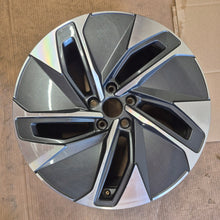 Load image into Gallery viewer, 1x Alufelge 19 Zoll 8.0" 5x112 45ET Glanz 11A601025M VW I Rim Wheel FEL8844855328de