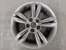 Laden Sie das Bild in den Galerie-Viewer, 1x Alufelge 17 Zoll 6.5" 5x114.3 48ET Glanz Silber 52910-2S200 Hyundai Ix35 FEL4526388433yx