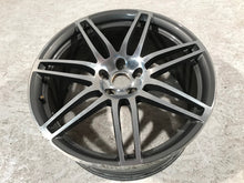 Load image into Gallery viewer, 1x Alufelge 20 Zoll 9.0&quot; 5x112 52ET 8J0601025BB Audi Tt Rim Wheel