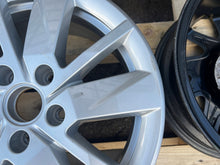 Load image into Gallery viewer, 1x Alufelge 16 Zoll 6.5" 5x112 Glanz 2K7601025 VW Caddy I Rim Wheel FEL1138905776ok