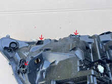 Laden Sie das Bild in den Galerie-Viewer, Frontscheinwerfer Toyota Rav V 4 Rechts Scheinwerfer Headlight