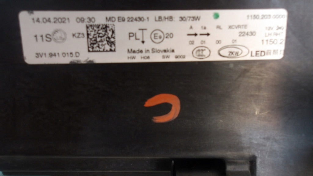 Frontscheinwerfer Skoda Superb III 3V1941015D LED Links Scheinwerfer Headlight