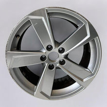 Load image into Gallery viewer, 1x Alufelge 18 Zoll 8.0&quot; 5x112 46ET 8V0601025DF Audi A3 Rim Wheel