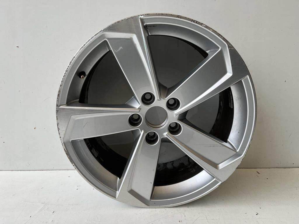 1x Alufelge 18 Zoll 8.0" 5x112 46ET 8V0601025DF Audi A3 Rim Wheel