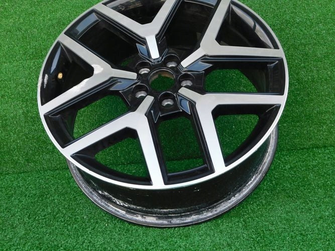 1x Alufelge 18 Zoll 7.0" 5x112 47ET Glanz Schwarz 6F9601025B Mg Ibiza Arona