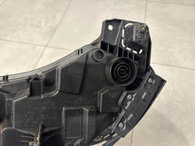 Laden Sie das Bild in den Galerie-Viewer, Frontscheinwerfer Lynk &amp; Co 01 8888454522 LED Links Scheinwerfer Headlight SCH7490804752nn