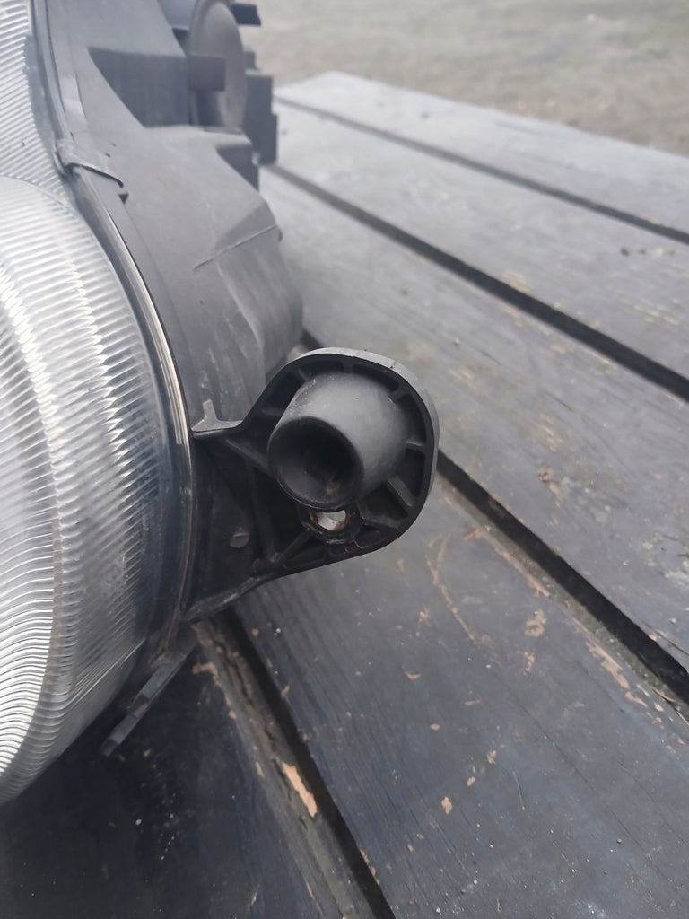 Frontscheinwerfer Skoda Yeti 5L1941016B Rechts Scheinwerfer Headlight SCH5111075638ir