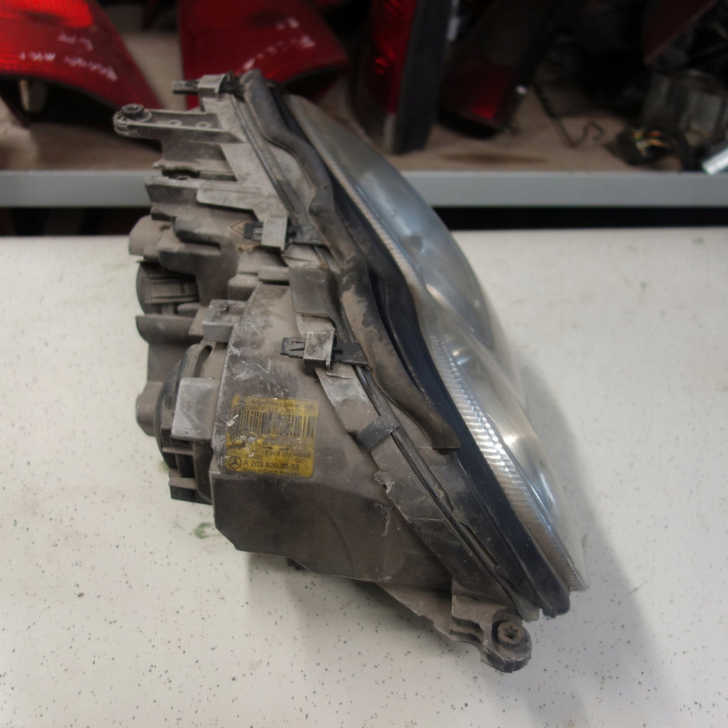 Frontscheinwerfer Mercedes-Benz W203 A2038203559 Links Scheinwerfer Headlight SCH7464307880in