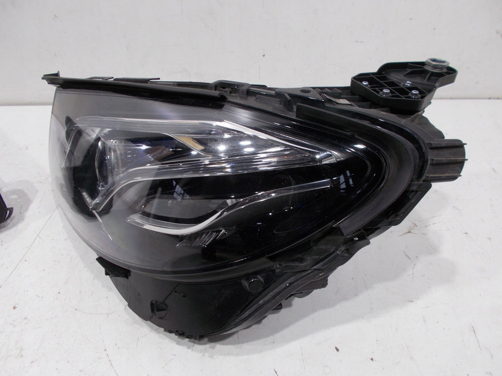 Frontscheinwerfer Mercedes-Benz A2139067506KZ LED Ein Stück (Rechts oder Links)