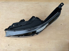 Load image into Gallery viewer, Frontscheinwerfer Kia Xceed J792112010 J7921-61550 Full LED Links Headlight